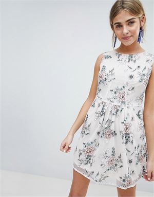 Dolly & delicious cross back all over outlet contrast floral embroidered midaxi prom dress in blue